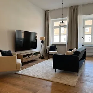 Apartment Maximilianstrasse, Augsburg