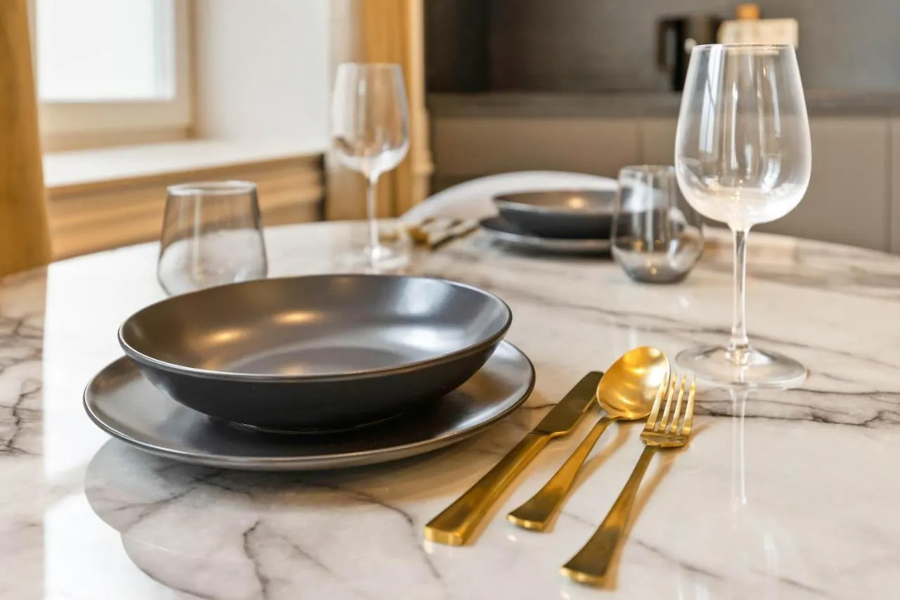 Apartment Boutique Rooms I Luxus Suite I Center I Boxspring Augsburg