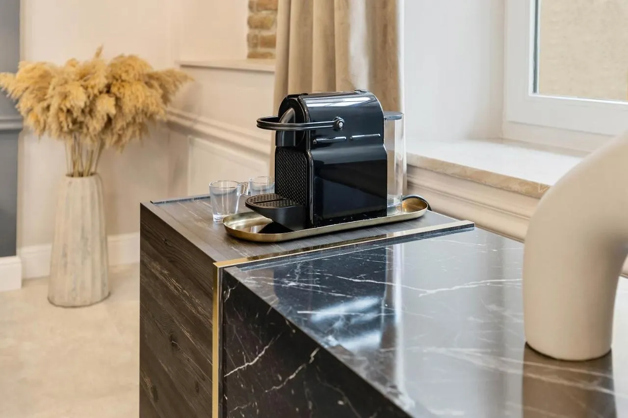 Apartment Boutique Rooms I Luxus Suite I Center I Boxspring Augsburg Germany